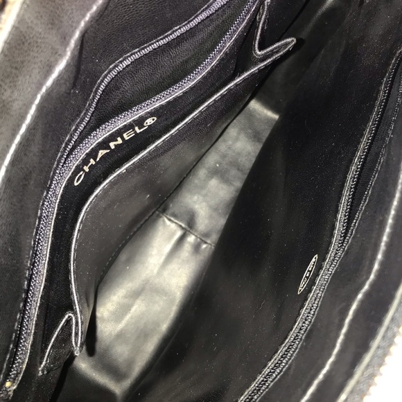 💎 CHANEL 💎 chevron lambskin zipper tote - Picture 8 of 15